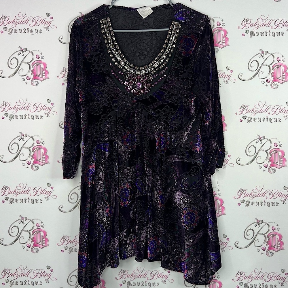 Clientelle dress shiny embroidered Elegant Black and Purple Embellished Dress